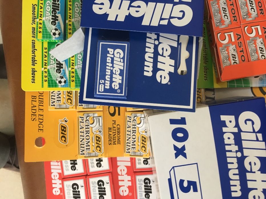 военни несесери