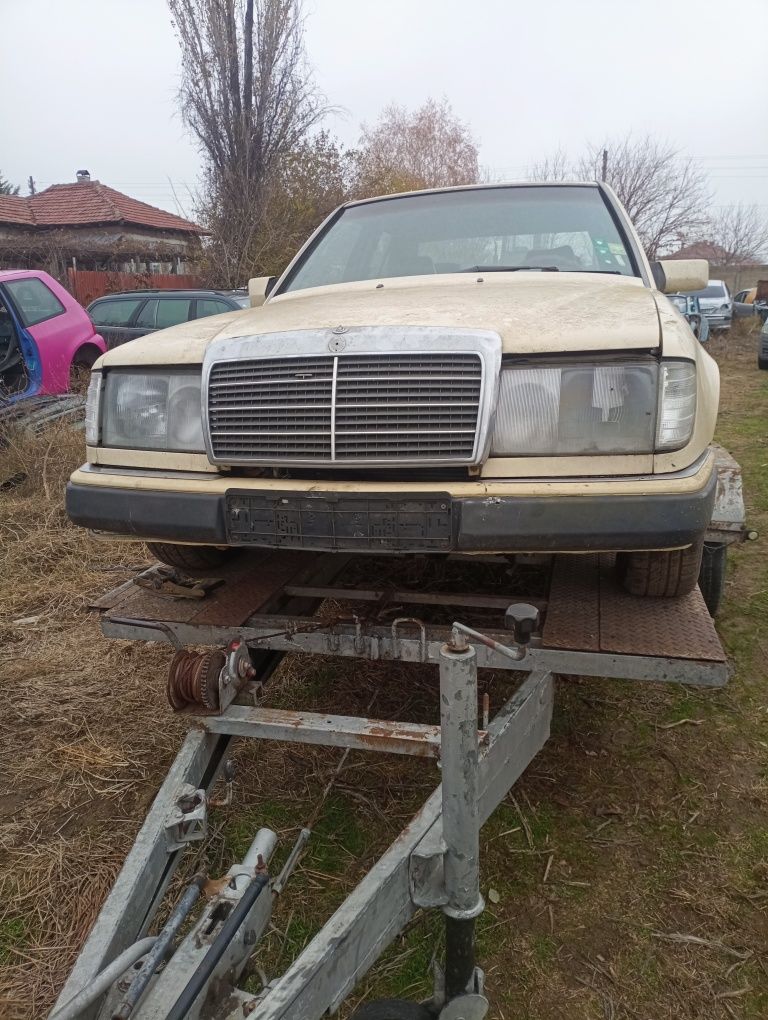 Мерцедес W124 /2.5 дизел на части