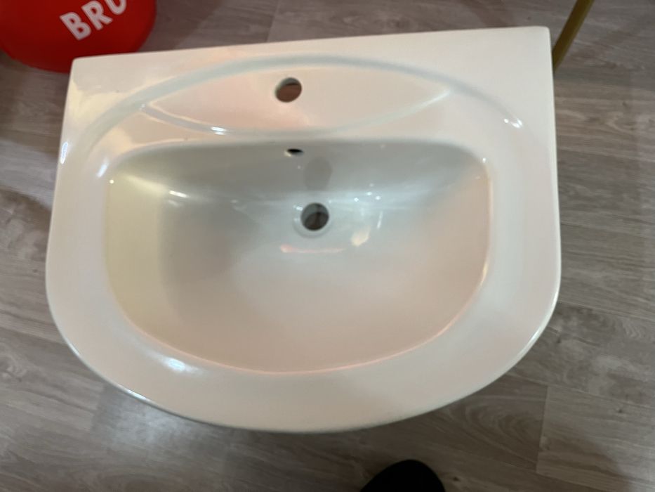 Продам раковину для ванной