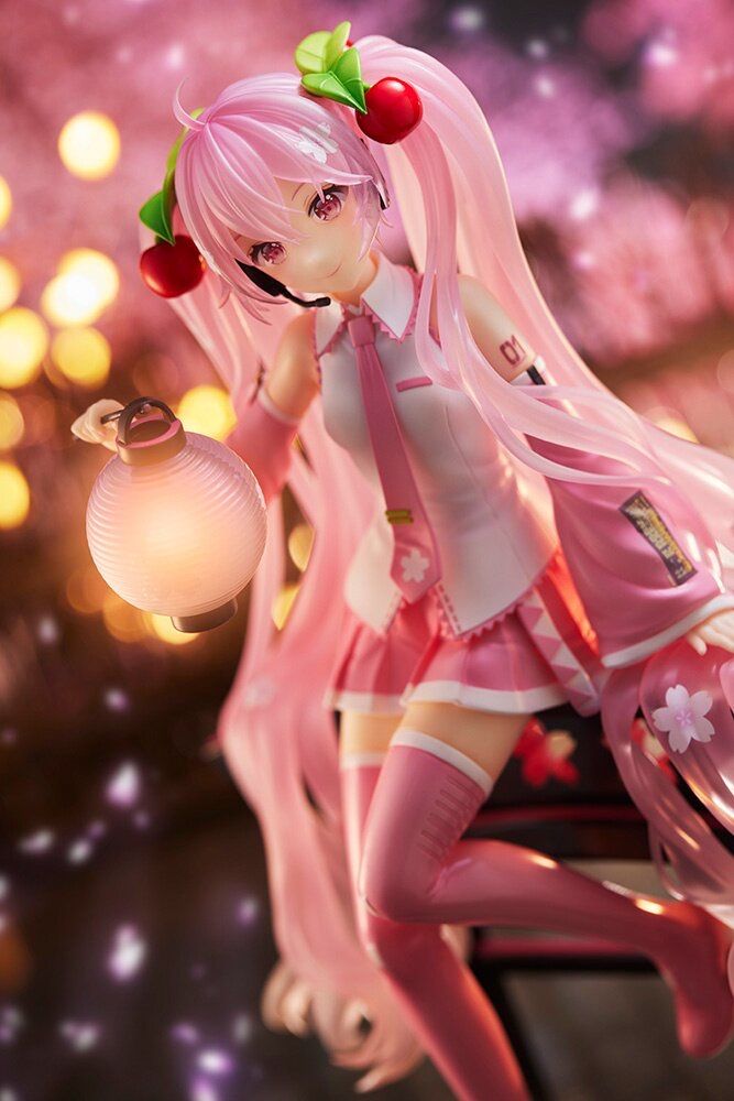 TAITO Hatsune Miku Sakura Lantern ver AMP+ Figure, Сакура мику