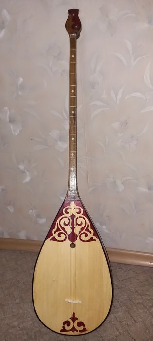 Домбыра. Продам Новая 25тыс