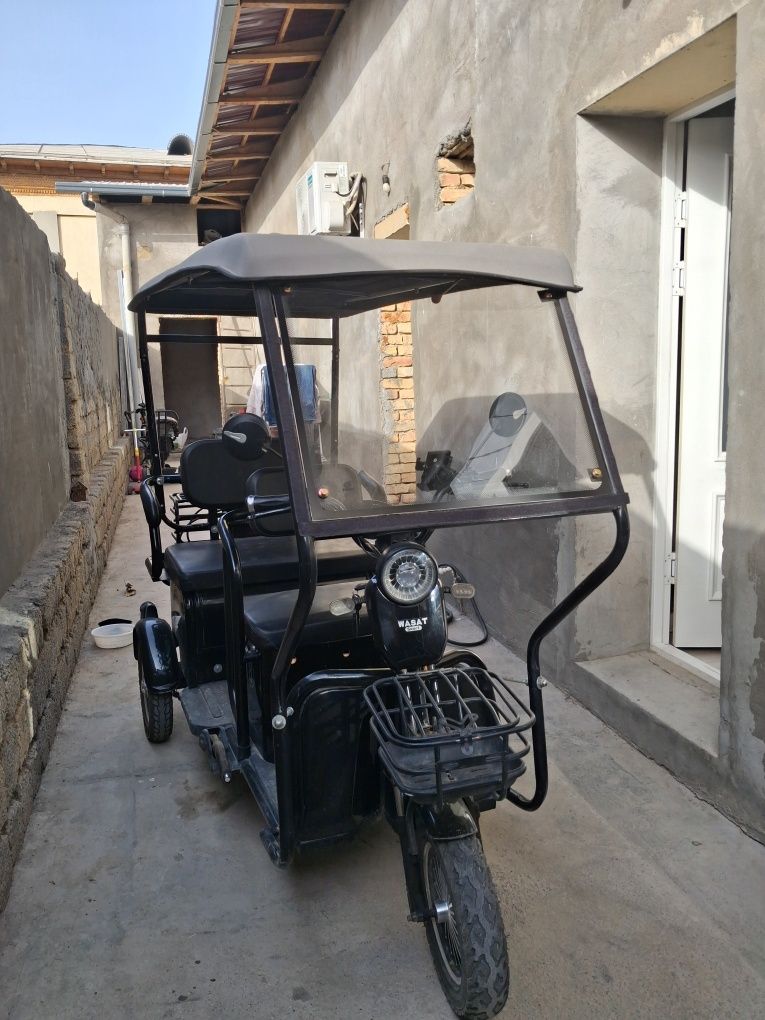 Uch g'ildirakli sukuter