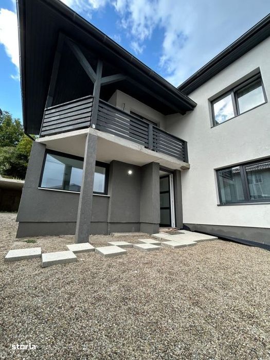 Casa individuala de 4 camere, 150mp, renovata, terasa, curte, garaj, z