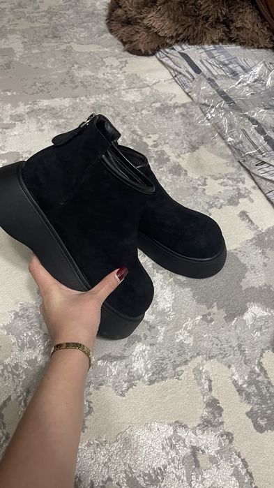 Сапоги замшевые черные новые