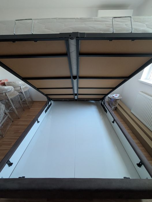 Vând pat cu somiera + saltea 160x200