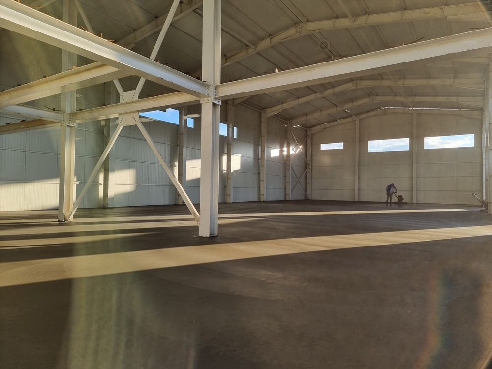 Fabricam si montam structuri metalice - hale, poduri, pergole