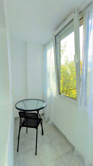 De inchiriat Apartament 4 camere, 2 bai, 2 balcoane pe Malul Timisului