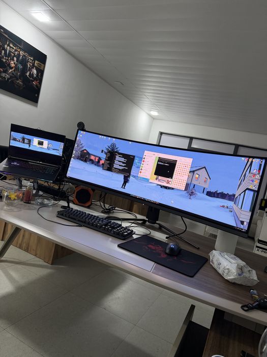 Игровой ноутбук ASUS ROG Strix G713RM