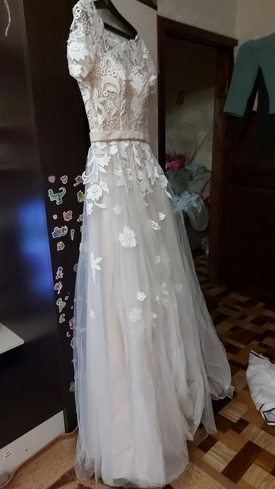 Вечернее  свадебное шикарное платье