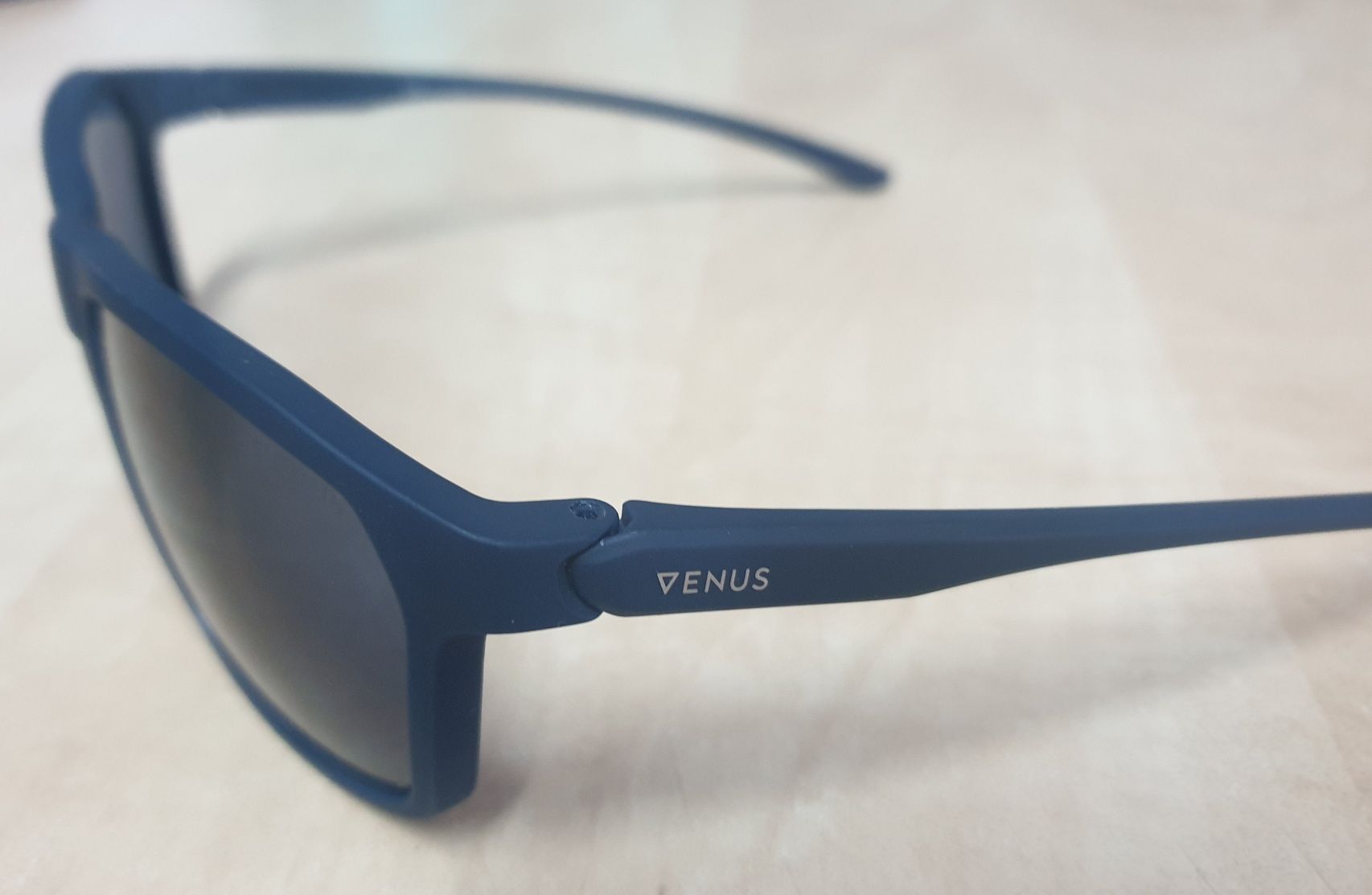 Ochelari de soare Venus