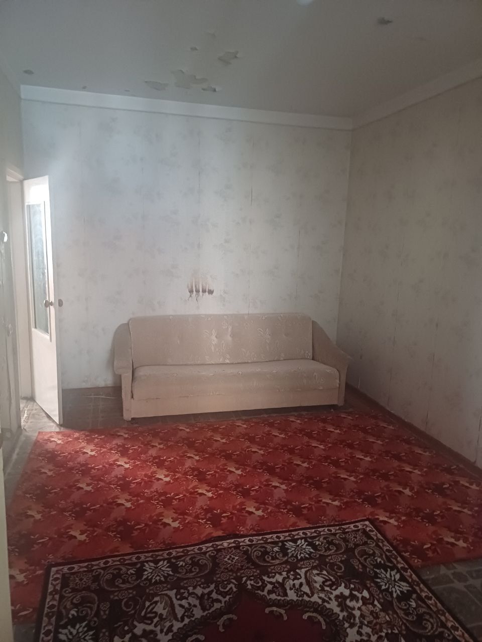 Метро чиланзар 16 квартал 1/1/4 сделано на 2х комнат продаю квартиру!