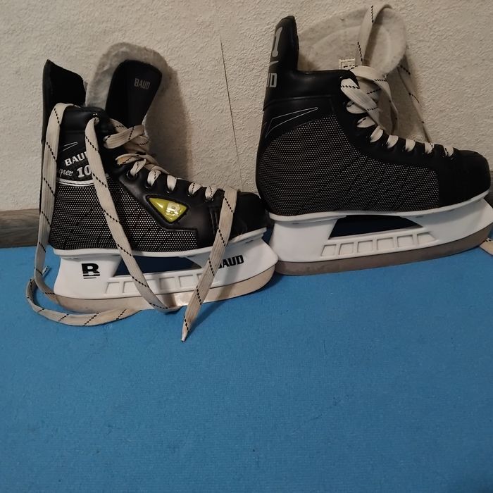 Коньки детские в отличном состоянии