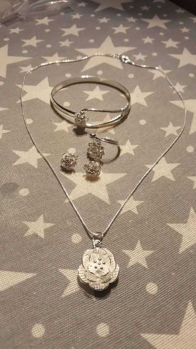 Сребърен дамски комплект