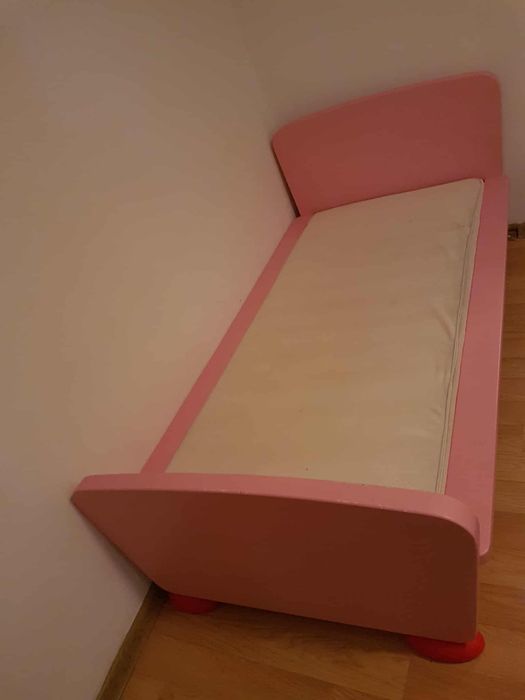 Vand pat pentru fetite