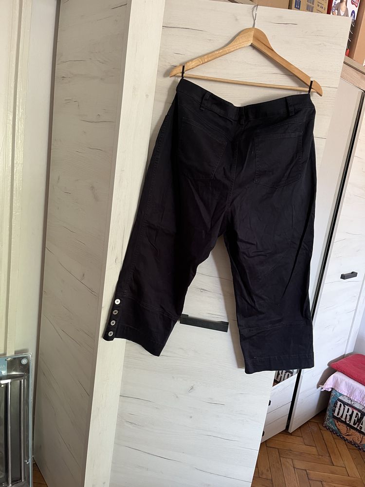Pantaloni 3/4 dama Almia marimea 48 noi fara eticheta