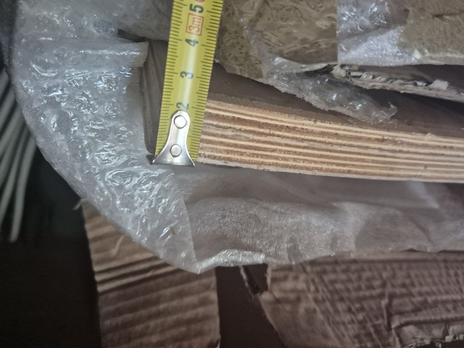 Ușă ondulată dulap