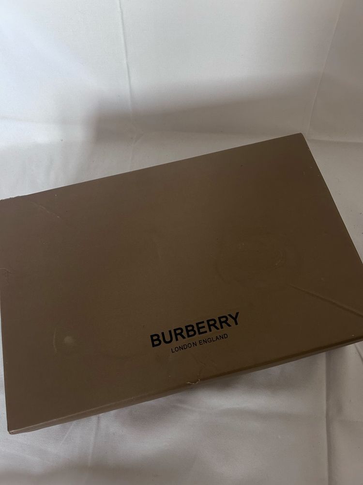 Burberry arthur оригинал