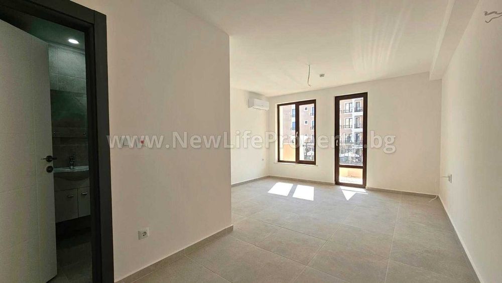 Продава се Едностаен апартамент в к.к. Слънчев бряг - 36 кв.м за 2028 €/кв.м - Снимка #1