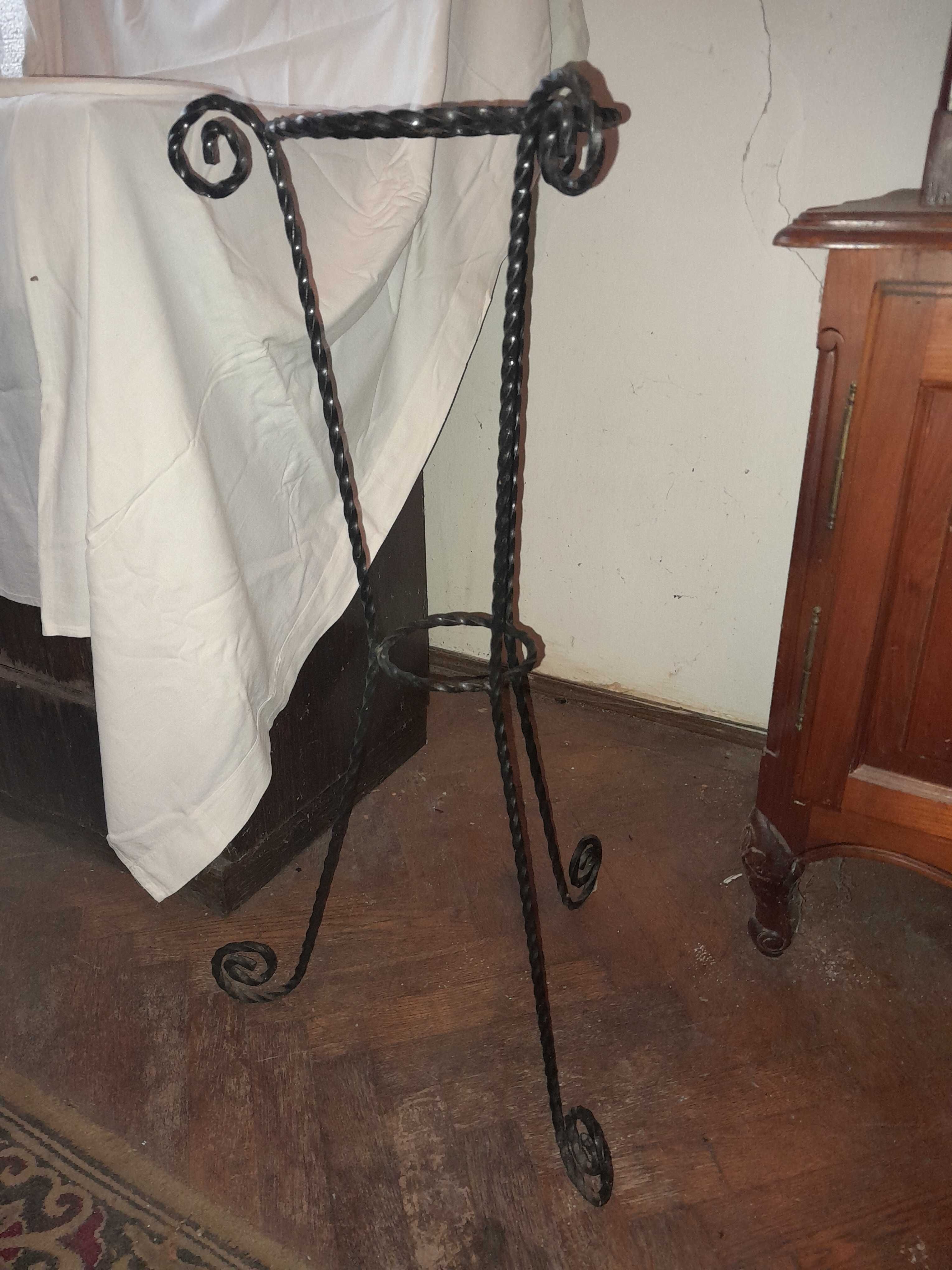 Piesă Decorativă Retro - Suport Înalt Fier Forjat cu Tavă Florală