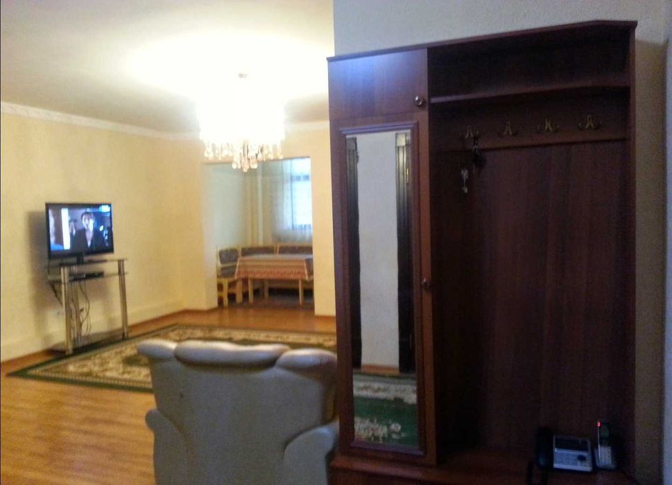 Коттедж сотилади. Карши Аэропорт йулида, Буйук Турон махалласи 119В уй