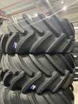 600/70r30 anvelope de tractor fata john deere 7230R new holland