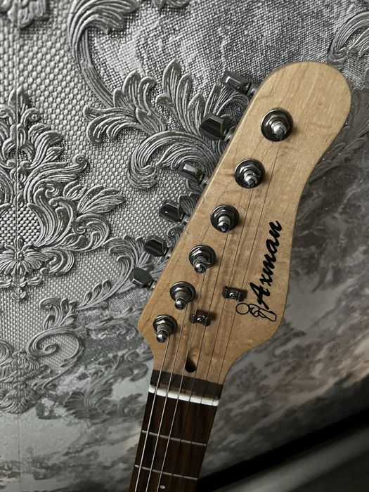 Электро гитара в отличном состоянии.