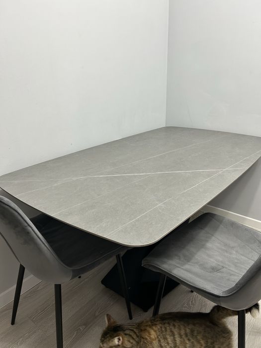 Стильный обеденный стол под камень | Отличное состояние