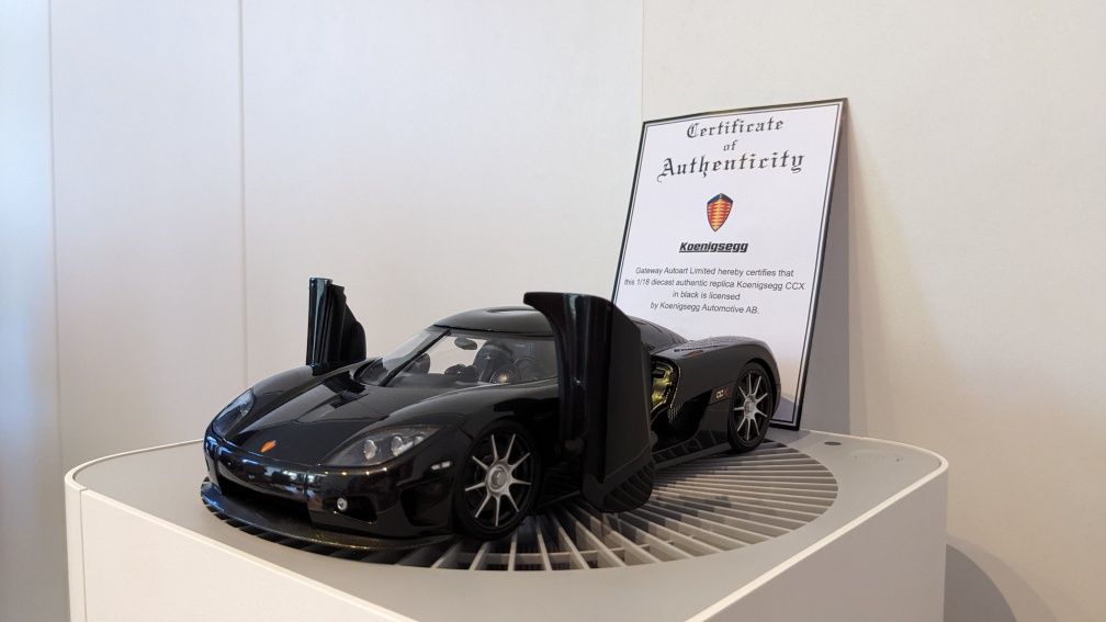 Macheta 1/18 Autoart Koenigsegg CCX