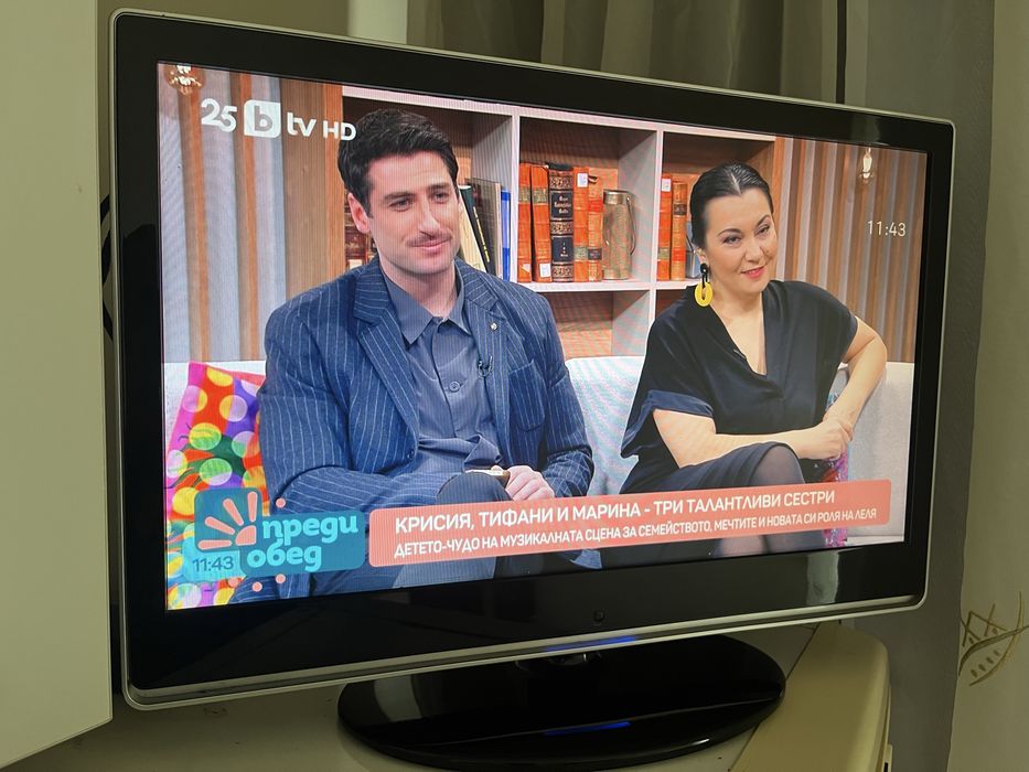 Телевизор 12v/220v