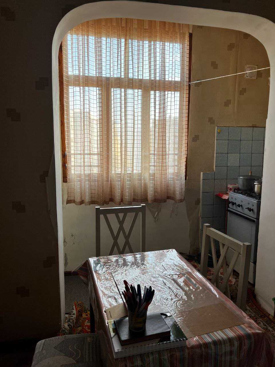 Паркентский 1в2/6/9 зал 5х5 состояние среднее