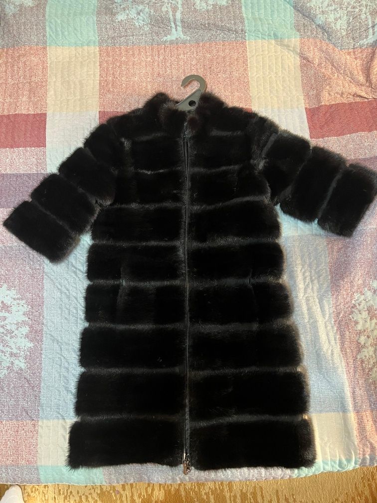 Продам норковую шубу.