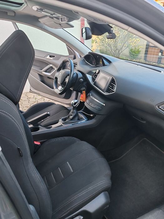 Vand Peugeot 308  an 2015