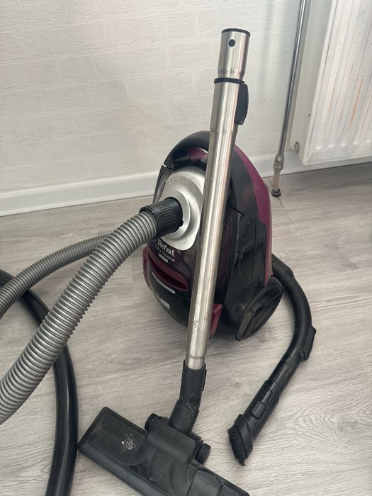 Пылесос Tefal черный