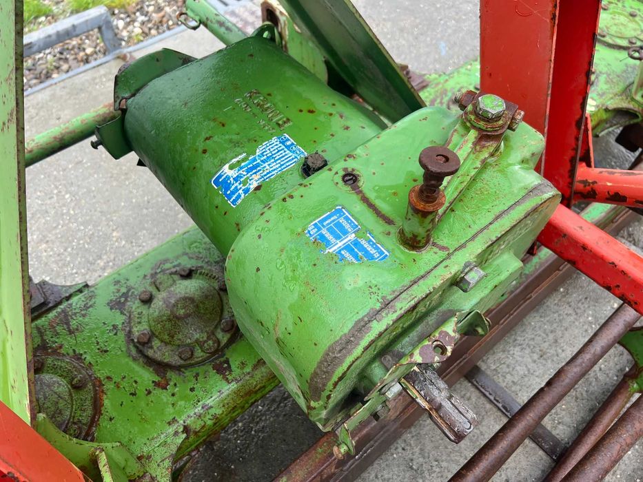 Ротационна фреза Krone – 3 м + скоростна кутия и стойка за сеялка