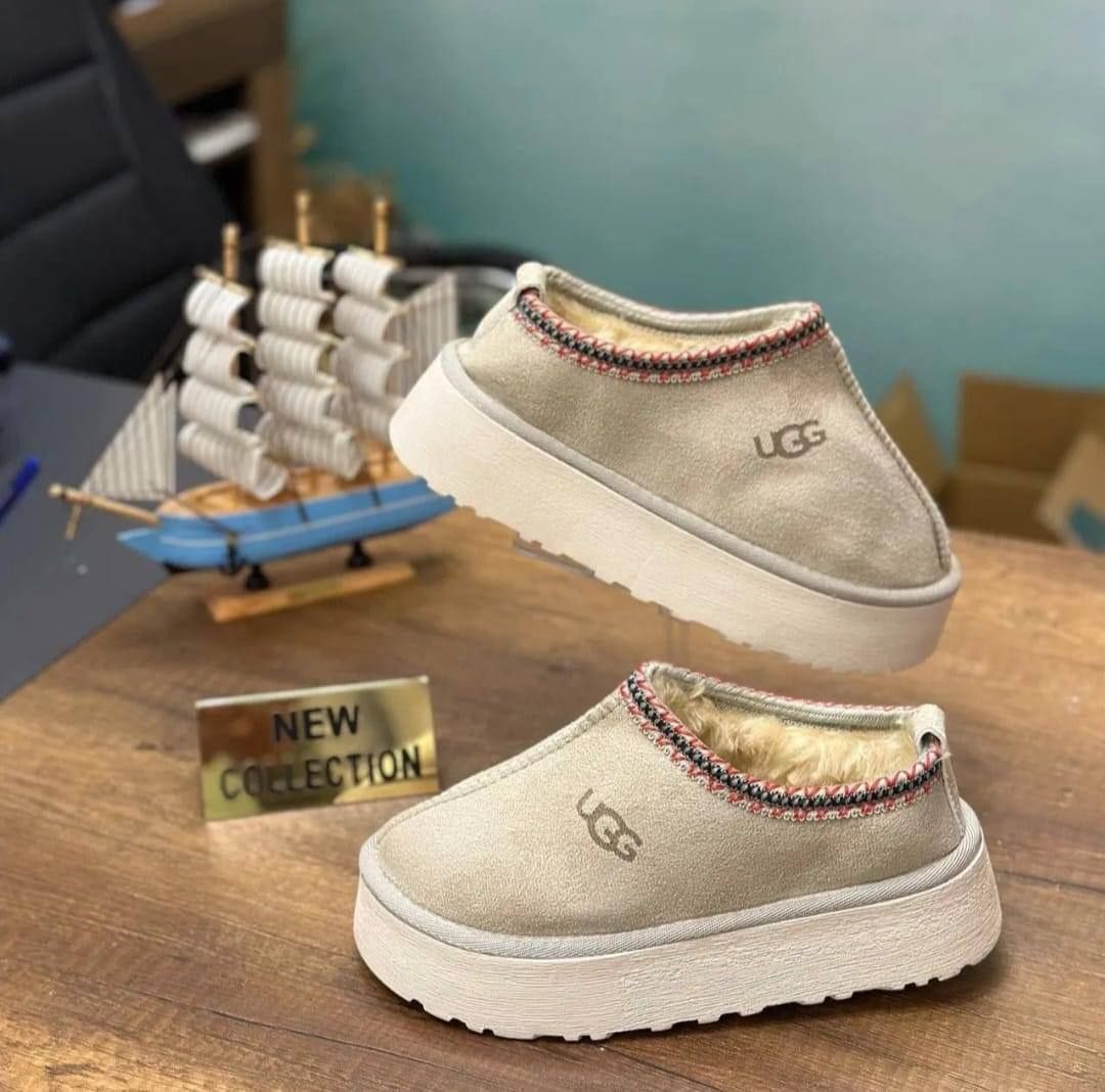 Ugg Dama detalii in privat