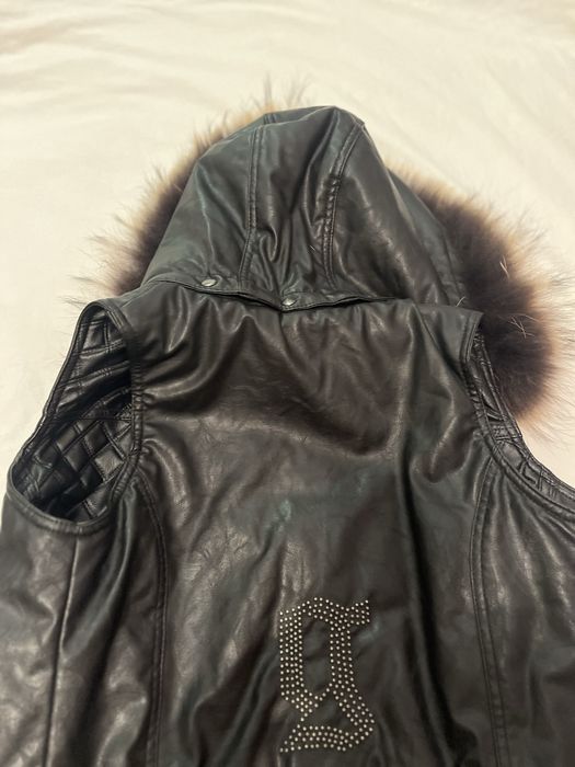 Кожен елек с пух