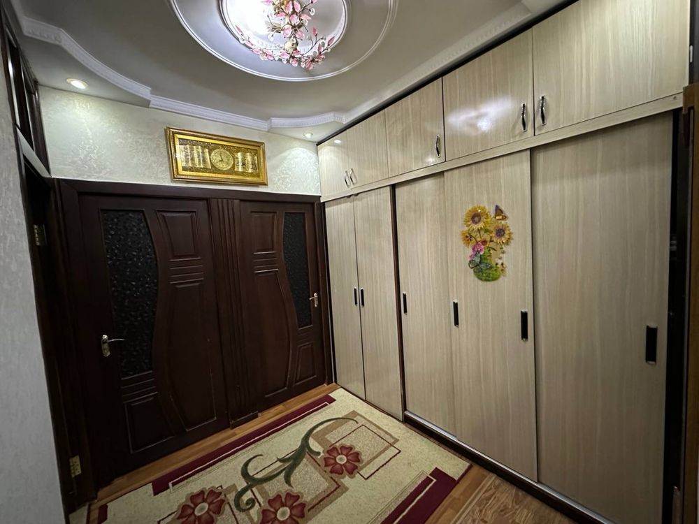 Срочно продается 3-комнатаная квартира Хаджаева