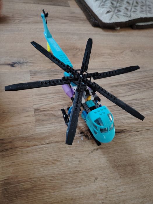 Lego Helicopter cu Troliu