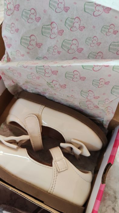 Обувки за момиченце от 20 до 23 номер