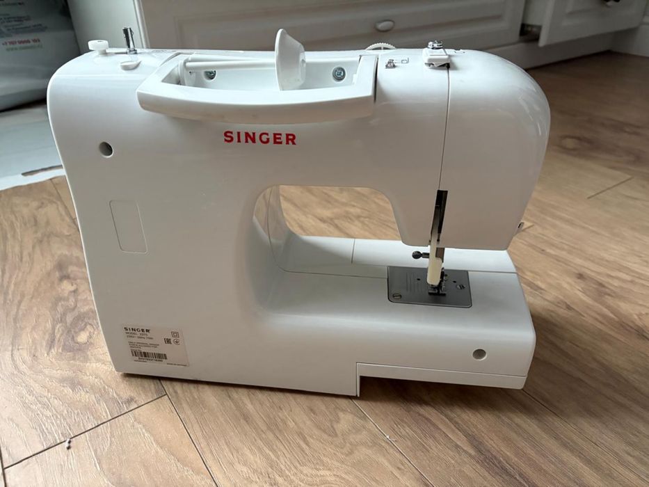 Швейная машина новая