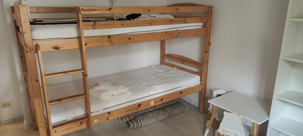 Paturi din lemn suprapuse 90×200 cm