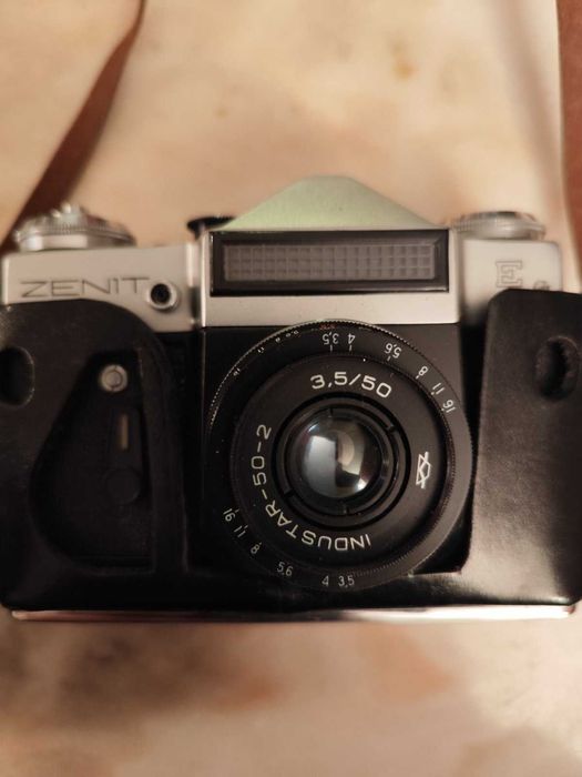 Фотоапарат Зенит Е