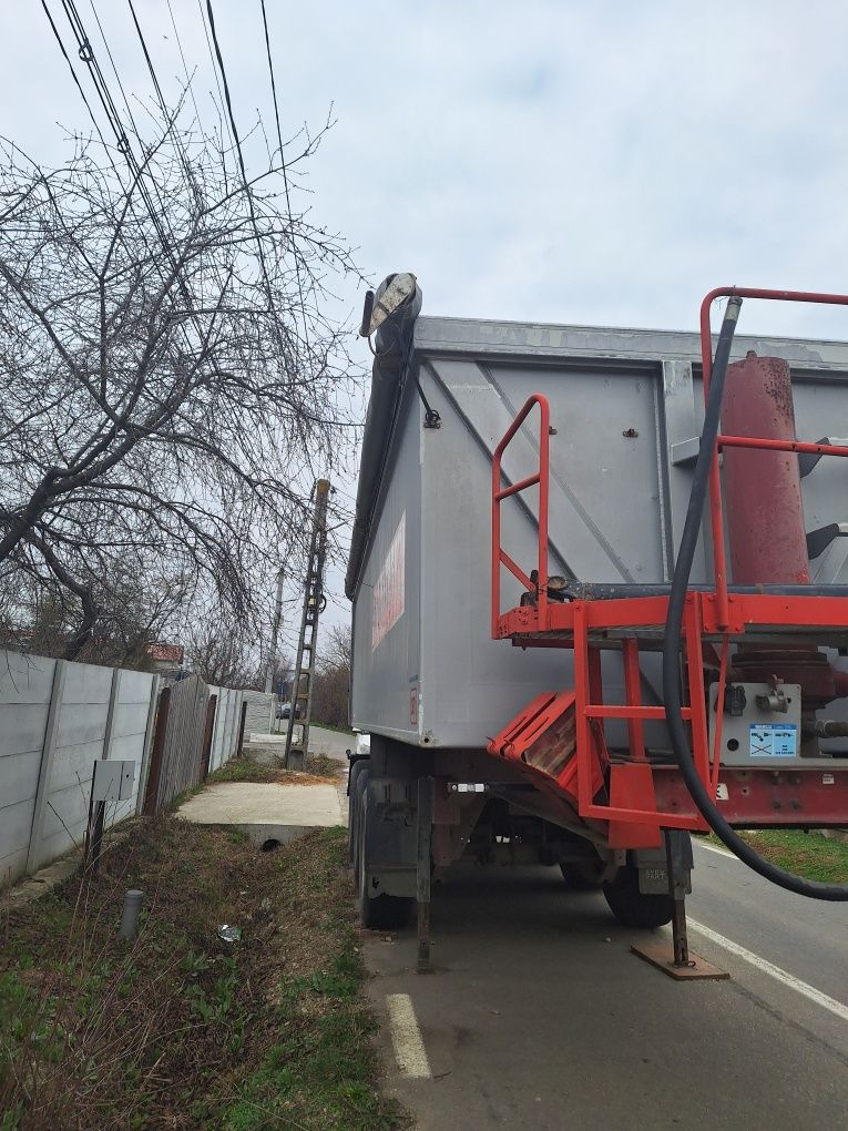 Se vinde benă de aluminiu, Langendorf