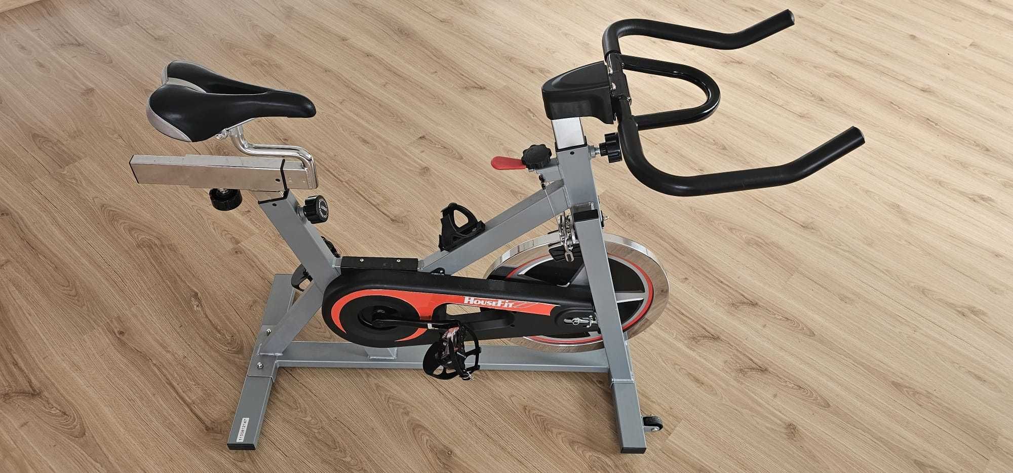 Bicicleta Spinning Ecofit 8284C, abonament indoor cycling online cadou