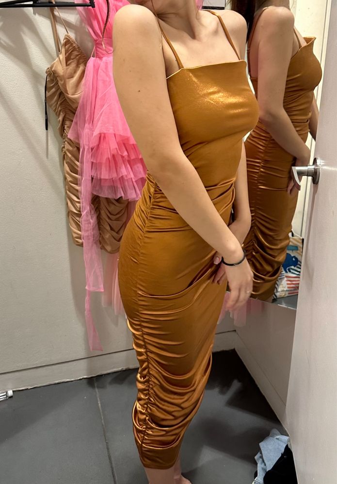 Rochie aurie Forever 21