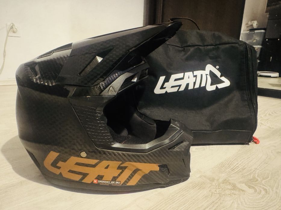 Casca enduro motocross Leatt 9.5 L full carbon