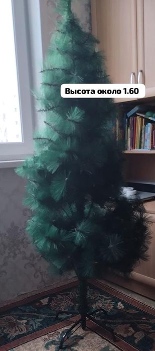 Продам искусственую елку