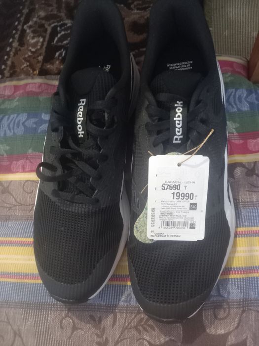 Кроссовки Reebok оригинал новый