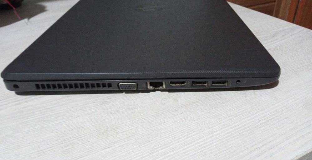 Noutbuk Hp SSD 15.6" FHD qora