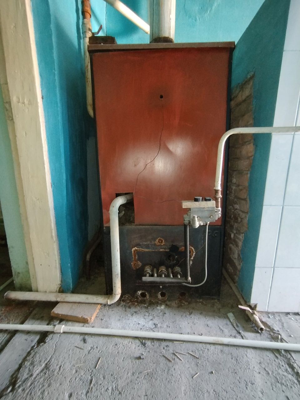 Продаётся котёл отопления !